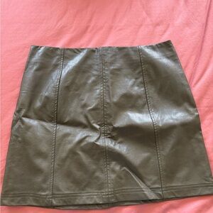 Alya Green Pencil Mini Skirt Night Out